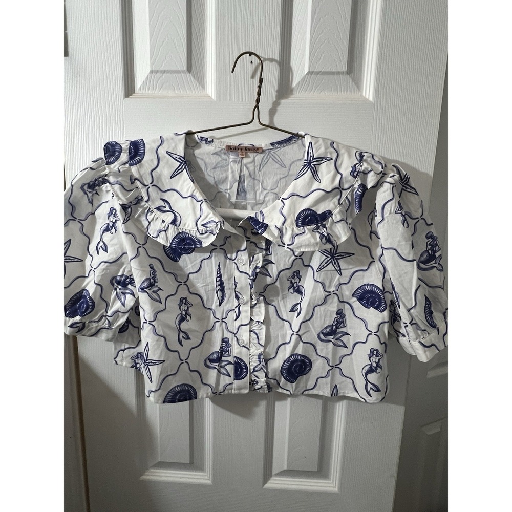 Bailey Rose Ladies Medium Crop Top Blouse Seashell Mermaid Blue‎ White